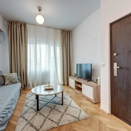 Luxury Retreat - Tudor Arghezi 26 - Square