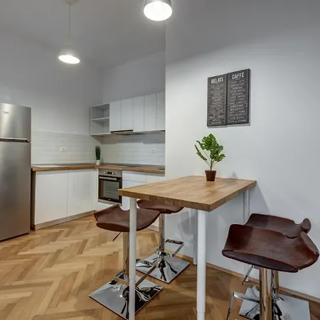 Luxury Retreat - Tudor Arghezi 26 - Square Appartement